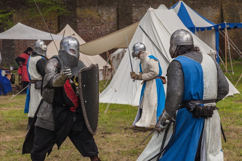Knight Duel Show